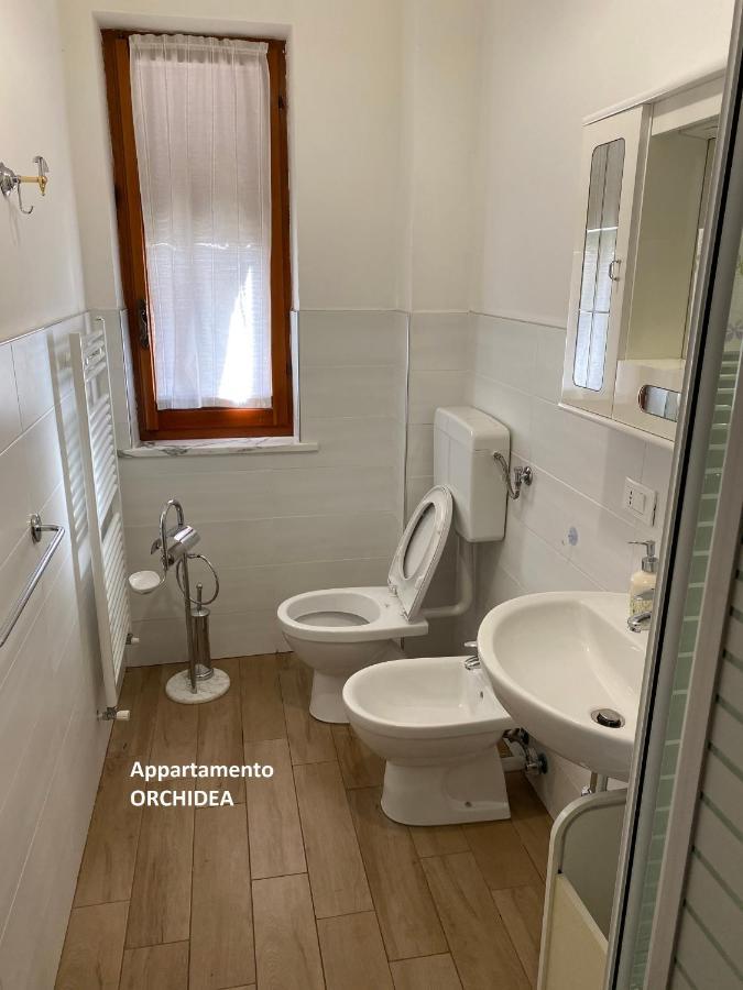 I Fiori Di Pietra Aparthotel Pietra Ligure Exteriör bild